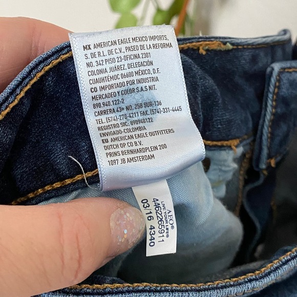 American Eagle Shortie Shorts Size 4 - Picture 7 of 7